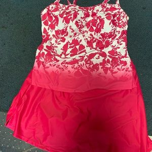 Women’s 2pc swimwear (top and skirt). Very pretty